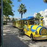 - Center, Walk To The Beach, Old Town, Oura Strip, Location Lejlighed