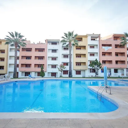 - Center, Walk To The Beach, Old Town, Oura Strip, Location شقة
