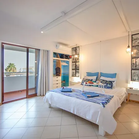 شقة - Center, Walk To The Beach, Old Town, Oura Strip, Location *